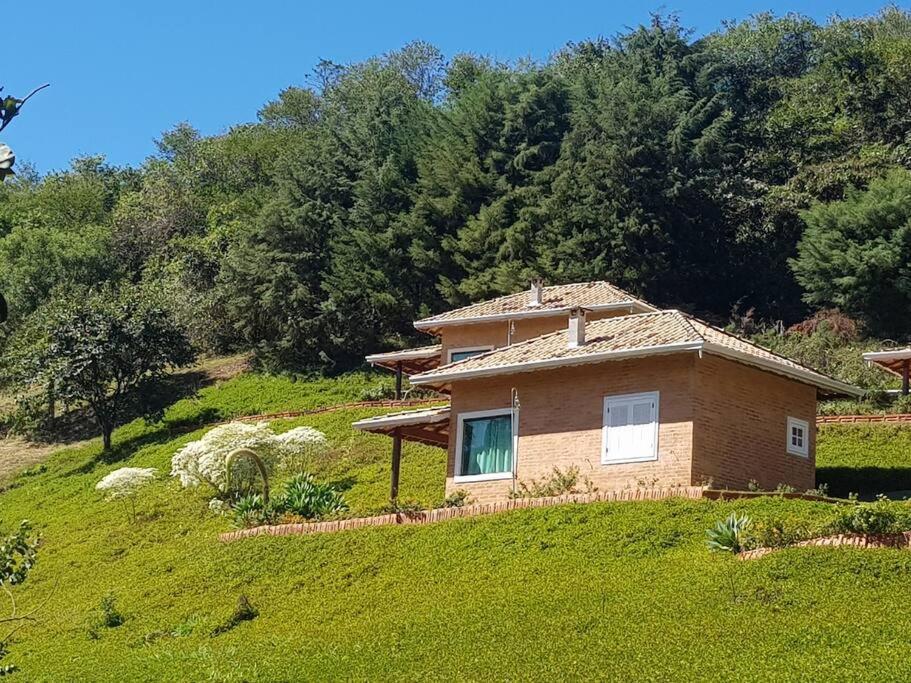 Recanto Dos Beija Flores, Chale Lantana B Monte Alegre do Sul Exterior foto